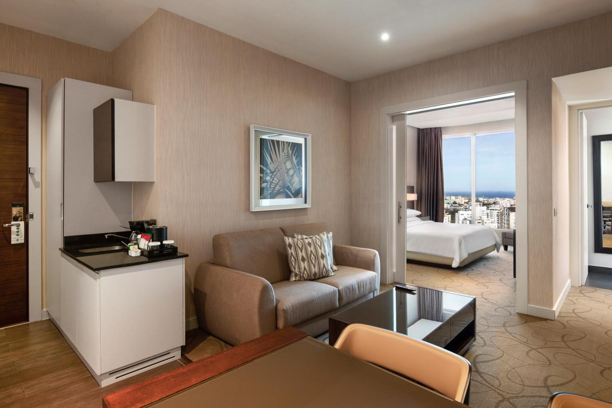 Embassy Suites By Hilton Santo Domingo Bagian luar foto