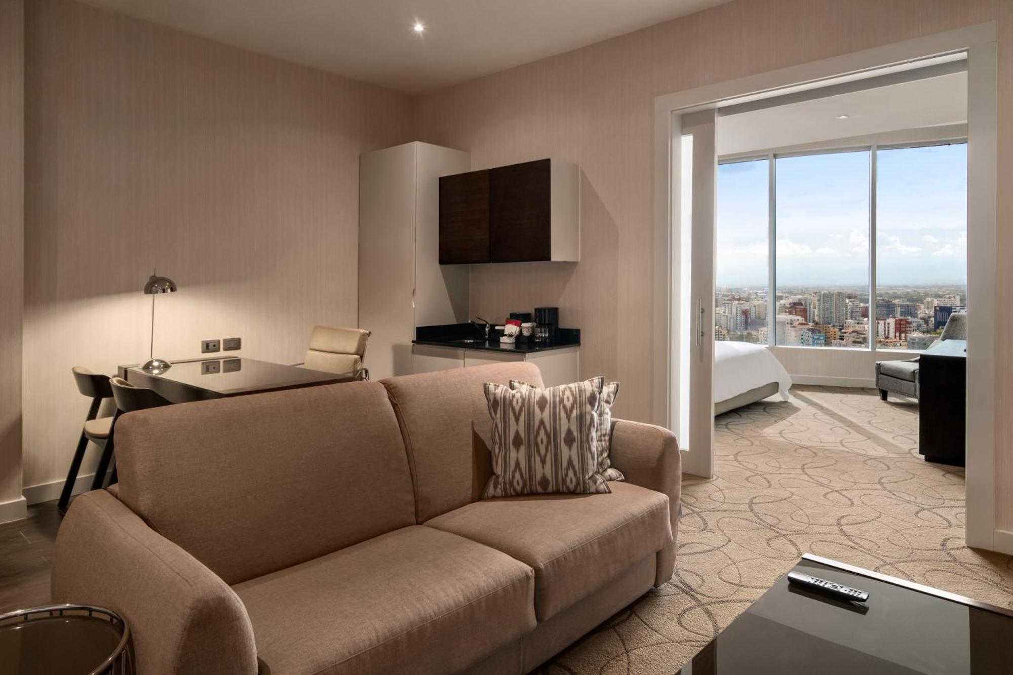 Embassy Suites By Hilton Santo Domingo Bagian luar foto