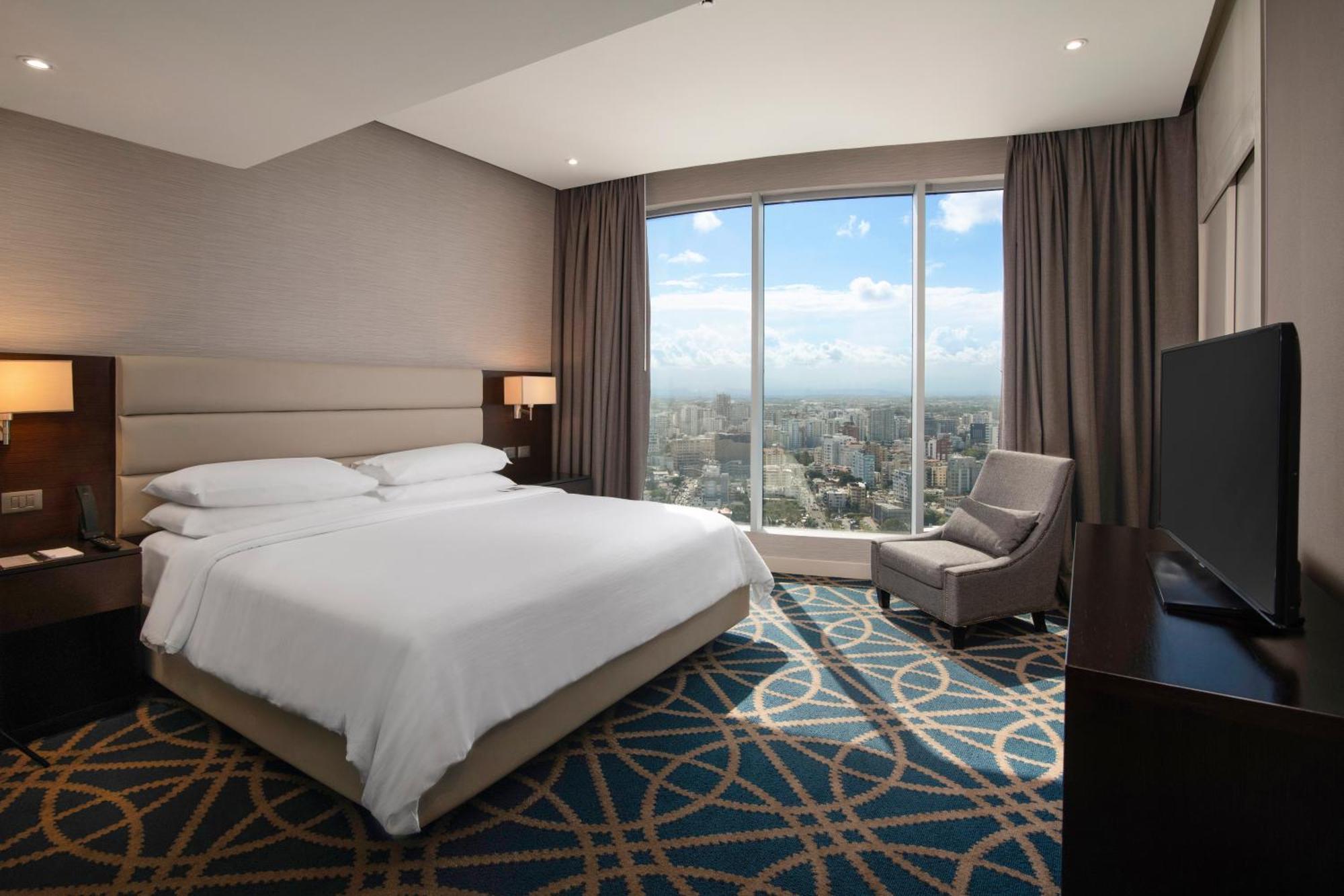 Embassy Suites By Hilton Santo Domingo Bagian luar foto
